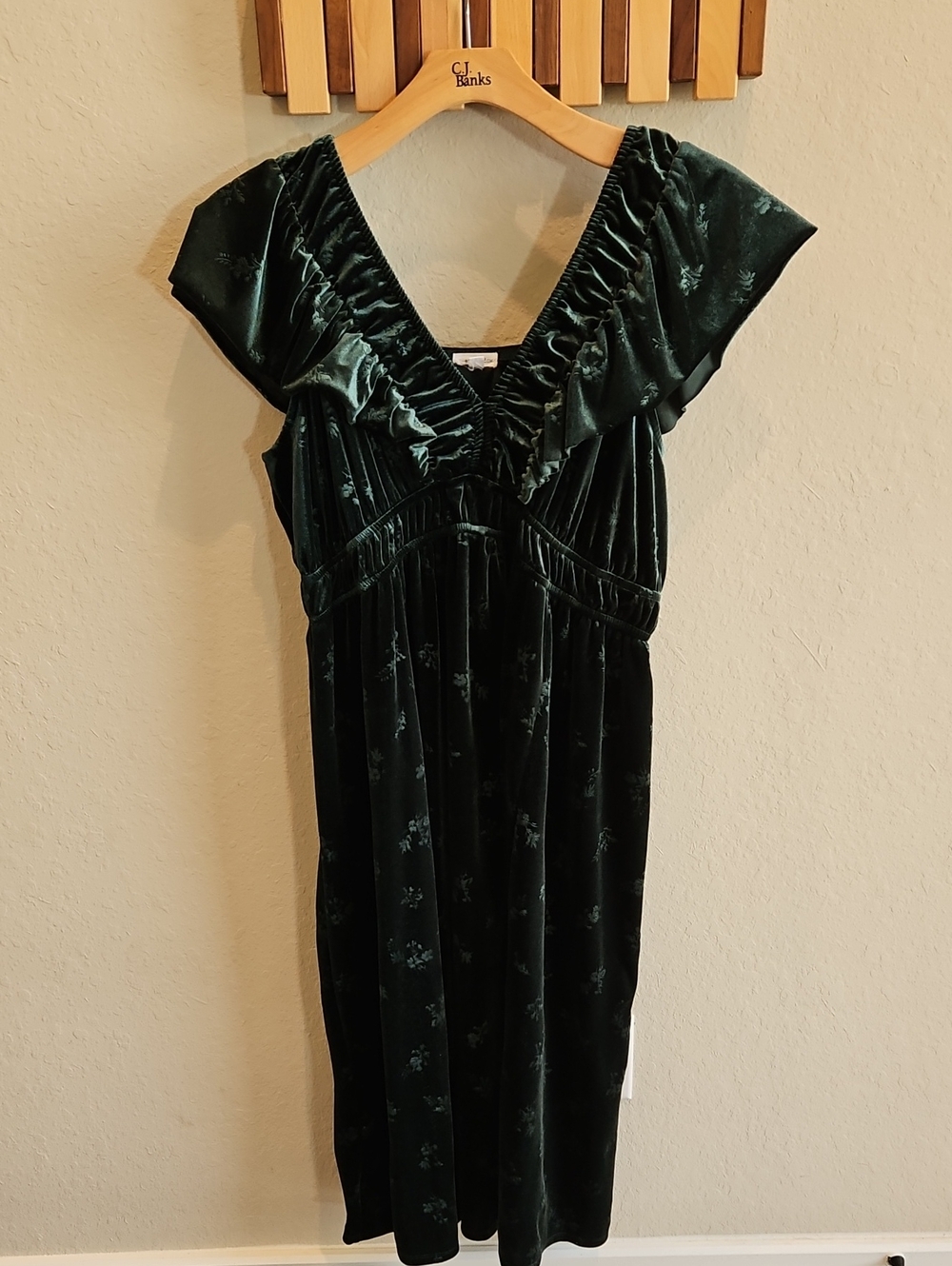 Eyeshadow Forest Green Velvet Ruffle Midi Dress